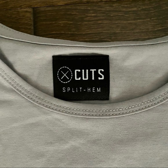 Cuts Crew Split-Hem T-Shirt - Picture 4 of 7
